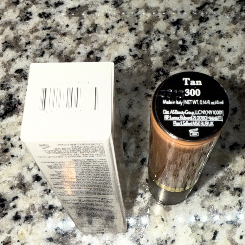 LAURA GELLER NEW YORK The Ideal Fix Concealer - Tan - Picture 3 of 3